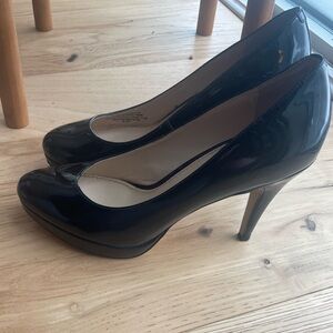 Elegant Black High Heels- Enzo Angiolini- 6